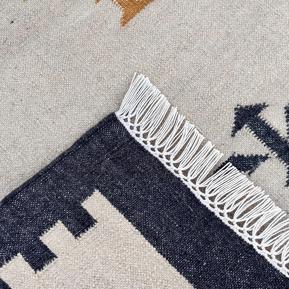 Handmade Multicolor Wool Vintage Dhurrie For Living